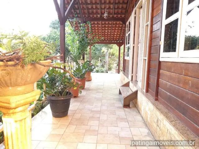 Sítio / Chácara para Venda em Caratinga/MG Rodoviários 3 Quartos