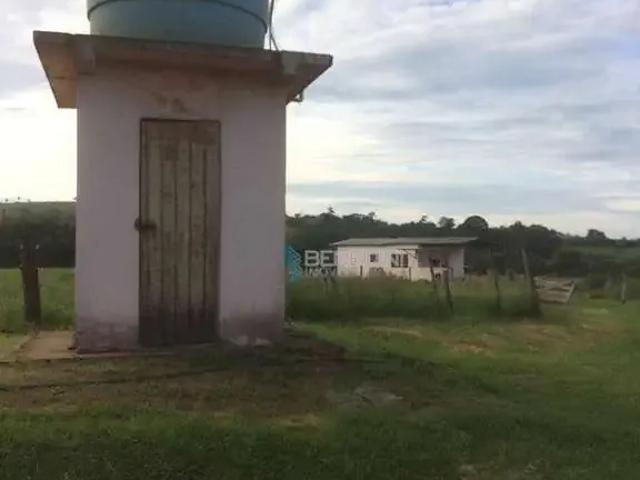 Sítio / Chácara para Venda em Cássia dos Coqueiros/SP Zona Rural 4 Quartos