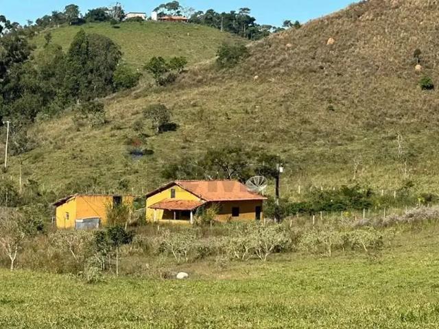 Sítio / Chácara para Venda em Chácara/MG Zona Rural 3 Quartos