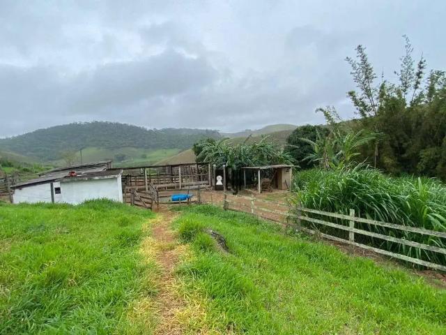 Sítio / Chácara para Venda em Chácara/MG Zona Rural 2 Quartos