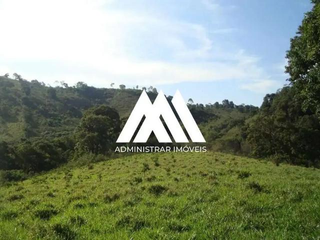 Sítio / Chácara para Venda em Crucilândia/MG Zona Rural 3 Quartos