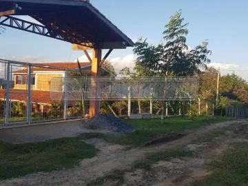Sítio / Chácara para Venda em Araçoiaba da Serra/SP Campo do Meio 3 Quartos