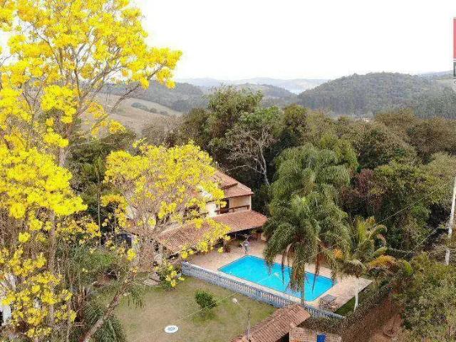 Sítio / Chácara para Venda em Araçariguama/SP Centro 4 Quartos