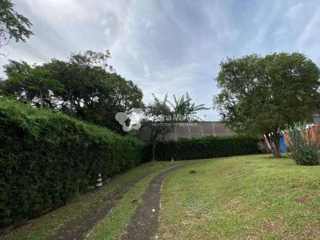 Sítio / Chácara para Venda em Araçariguama/SP Chacara Dora 4 Quartos