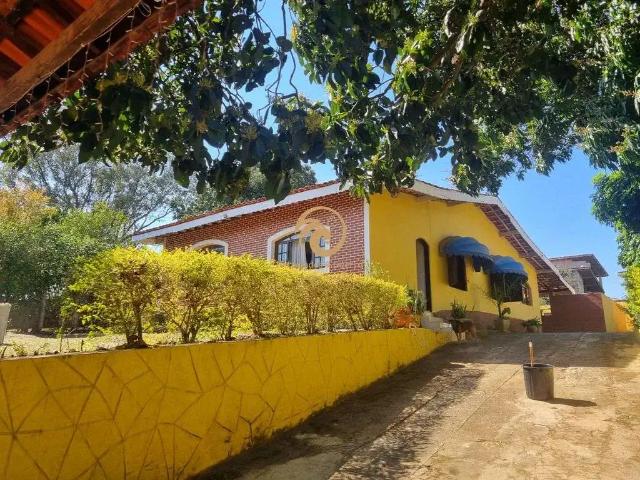 Sítio / Chácara para Venda em Atibaia/SP Tanque 3 Quartos