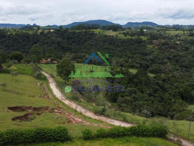 Sítio / Chácara para Venda em Bofete, São Marcos, 5 dormitórios, 3 suítes, 4 banheiros, 2 vagas