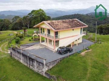 Balneário Piçarras - Varanda, Piscina, Churrasqueira