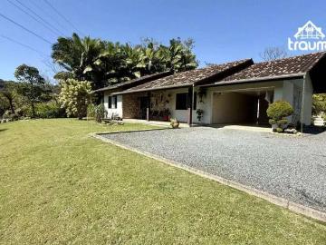 Balneário Piçarras - Varanda, Piscina, Churrasqueira