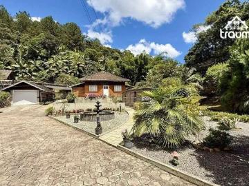 Balneário Piçarras - Varanda, Garagem, Área de serviço