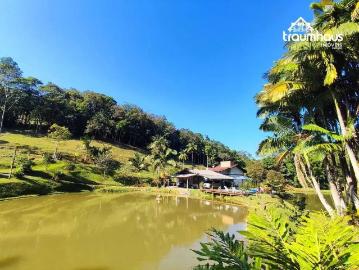 Balneário Piçarras - Piscina, Churrasqueira