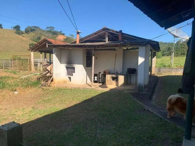Sítio / Chácara para Venda em Guarani/MG Centro 6 Quartos