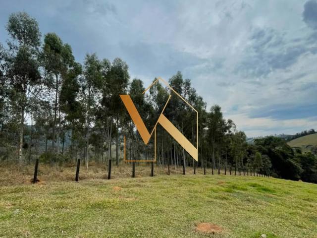 Sítio / Chácara para Venda em Extrema/MG Centro 3 Quartos