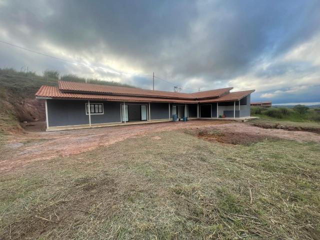Sítio / Chácara para Venda em Ibiúna/SP Verava 3 Quartos