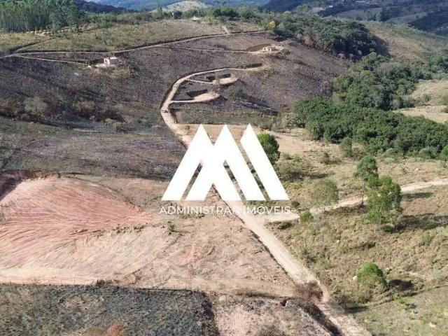 Sítio / Chácara para Venda em Itatiaiuçu/MG Pedras