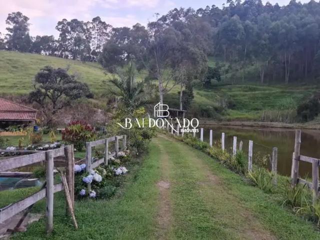 Sítio / Chácara para Venda em Joanópolis/SP Centro 4 Quartos