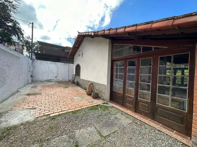 Sítio / Chácara para Venda em Juiz de Fora/MG Sagrado Coração de Jesus 2 Quartos
