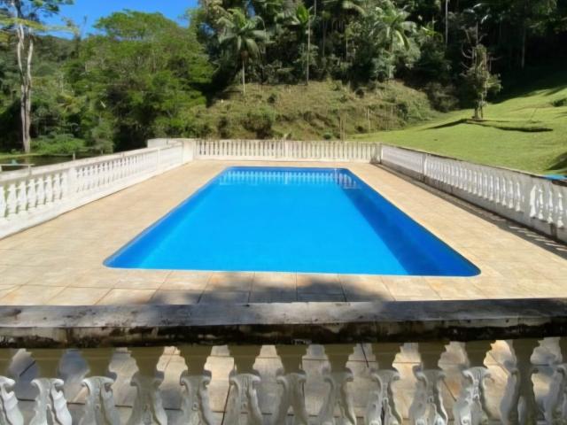 Sítio / Chácara para Venda em Juquitiba/SP Zona Rural 5 Quartos
