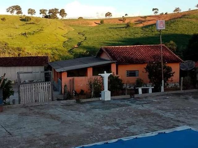 Sítio / Chácara para Venda em Ouro Fino/MG Zona Rural 3 Quartos