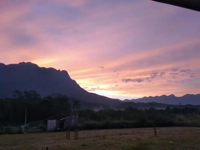 Sítio / Chácara para Venda em Morretes/PR Zona Rural 4 Quartos