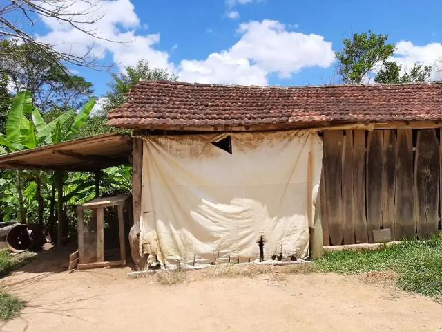 Sítio / Chácara para Venda em São Miguel Arcanjo/SP Zona Rural 2 Quartos