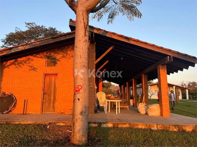 Sítio / Chácara para Venda em Sorocaba/SP Cajuru do Sul 5 Quartos