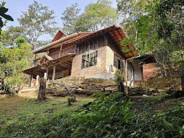 Sítio / Chácara para Venda em Sabará/MG Morro da Cruz 5 Quartos