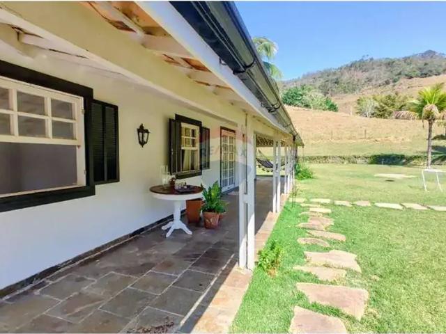Sítio / Chácara para Venda em Santana do Deserto/MG Centro 10 Quartos