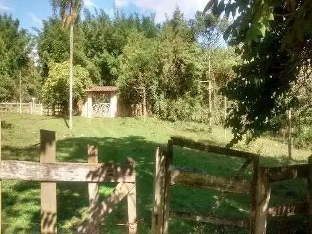 Sítio / Chácara para Venda em Sarapuí/SP Rodeio 3 Quartos