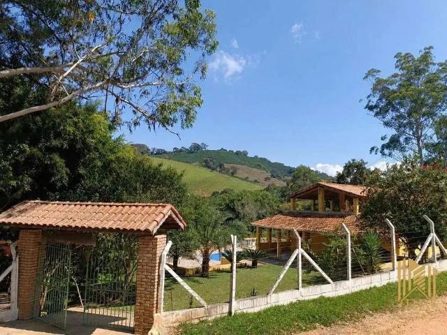 Sítio / Chácara para Venda em Pouso Alegre/MG Presidente Juscelino 3 Quartos