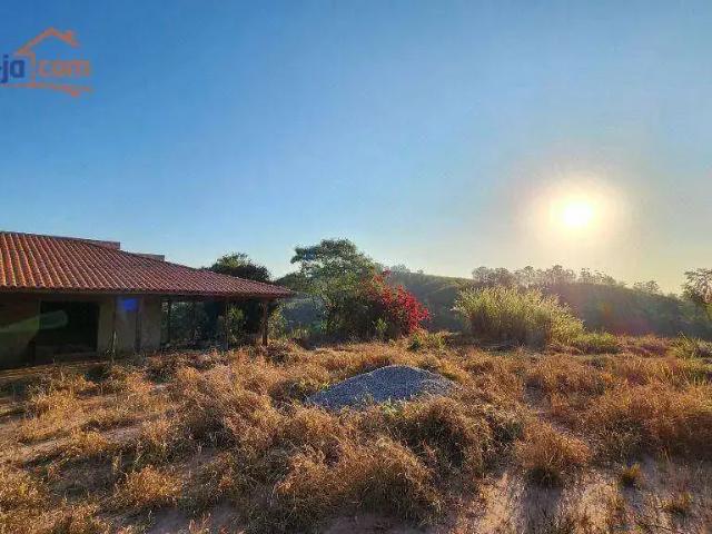 Sítio / Chácara para Venda em Paraibuna/SP Bairro Colinas 4 Quartos