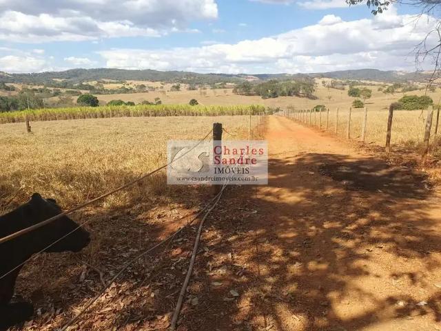 Sítio / Chácara para Venda em Petrolina de Goiás/GO Zona Rural 2 Quartos