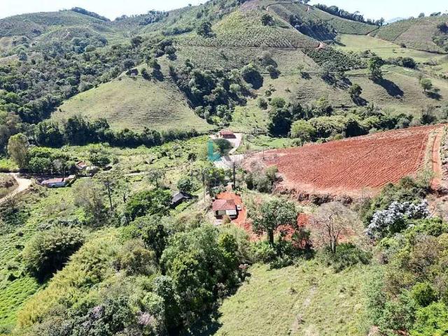 Sítio / Chácara para Venda em Pedralva/MG Zona Rural 2 Quartos