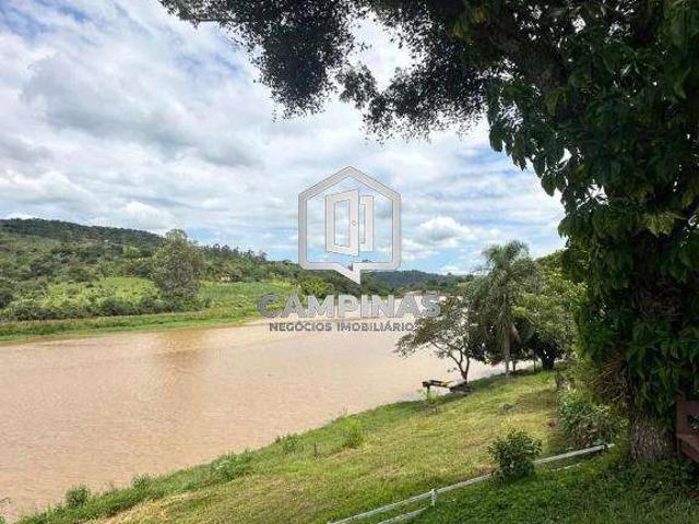 Sítio / Chácara para Venda em Pedreira/SP Entre Montes 2 Quartos