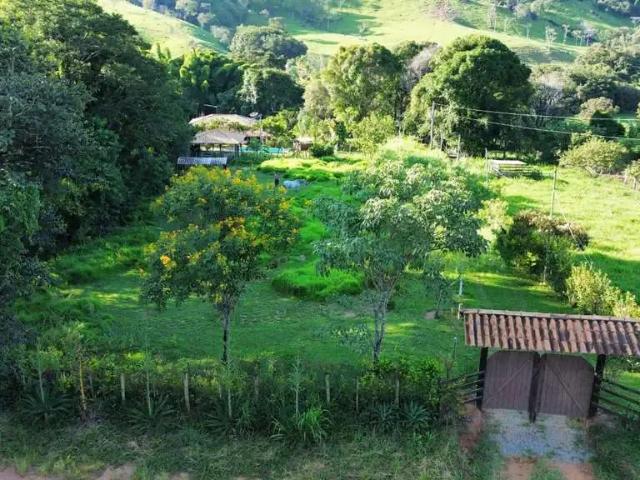 Sítio / Chácara para Venda em Piracema/MG Zona Rural 3 Quartos