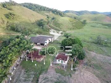 Sítio / Chácara para Venda em Registro/SP Zona Rural 3 Quartos
