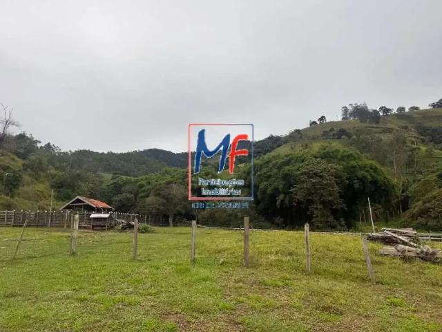 Sítio / Chácara para Venda em Wenceslau Braz/MG Zona Rural 4 Quartos