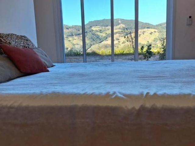 Sítio / Chácara para Venda em Toledo, Rural, 3 dormitórios, 3 suítes, 3 banheiros, 1 vaga