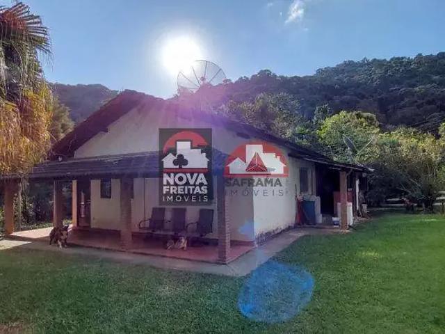 Sítio / Chácara para Venda em Taubaté/SP Pouso Frio 4 Quartos