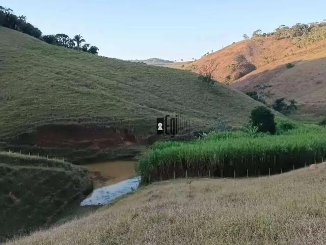 Sítio / Chácara para Venda em Tabuleiro/MG Centro 3 Quartos