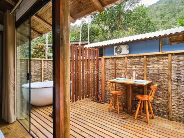 Sítio / Chácara para Venda em Ubatuba/SP Rio Escuro 6 Quartos