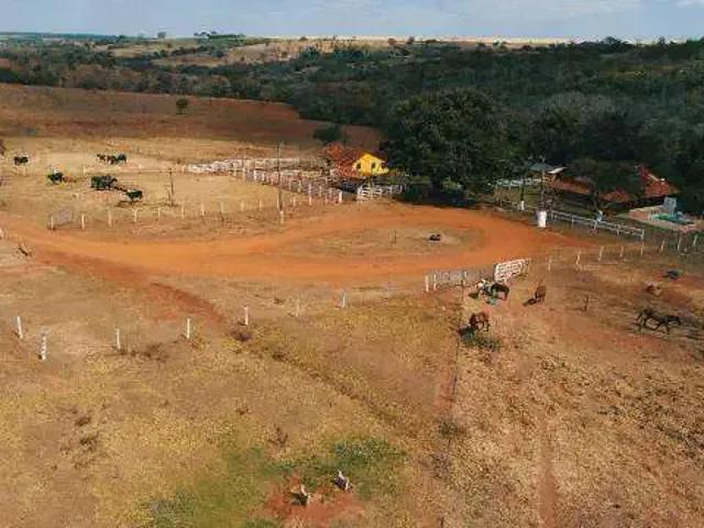 Sítio / Chácara para Venda em Uberlândia/MG Área Rural de Uberlândia