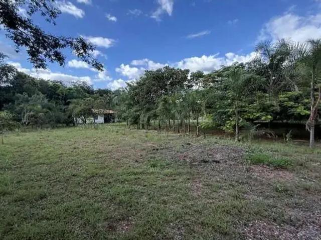 Sítio / Chácara para Venda em Uberlândia/MG Chácaras Eldorado 1 Quartos