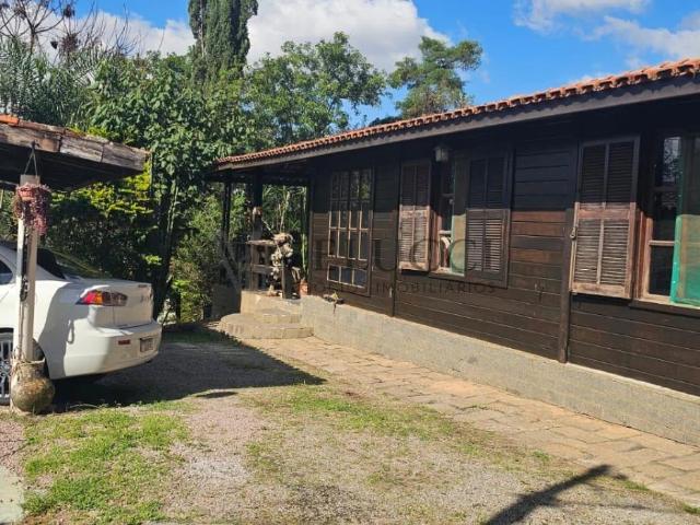 Sítio / Chácara para Venda em Valinhos/SP Chácaras Alpina 3 Quartos