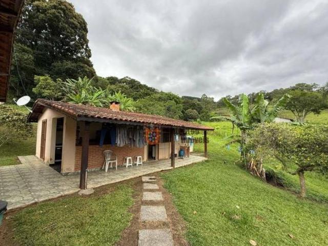 Sítio com 3 dormitórios à venda, 20000 m² por R$ 1.850.000 Salto de Cima Extrema/MG