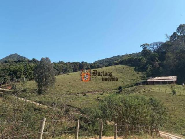 Sítio com 3 dormitórios à venda, 41000 m² por R$ 1.800.000,00 Joanópolis Joanópolis/SP
