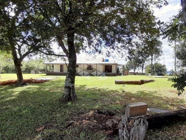 Sítio com 5.200m², Duas Casas A apenas 10 minutos do Centro de Taquara!