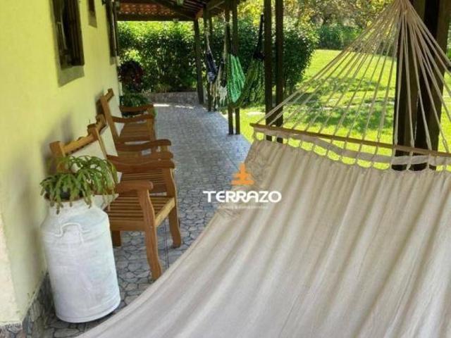 Sítio com 6 dormitórios à venda, 98000 m² por R$ 1.500.000 Centro Bananal/SP