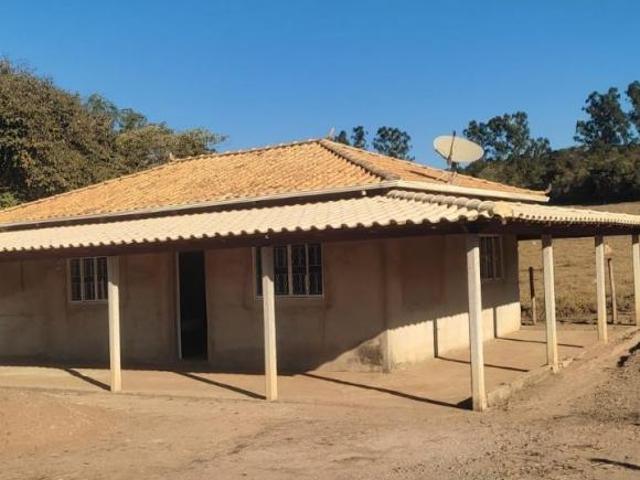 SÍTIO COM APROXIMADAMENTE 10.000 M² À VENDA EM PIRACEMA/MG