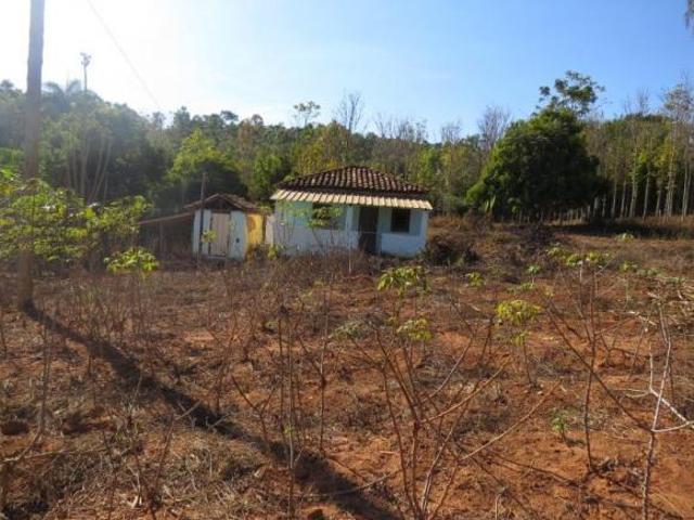 Sitio com área de 15.000 m2