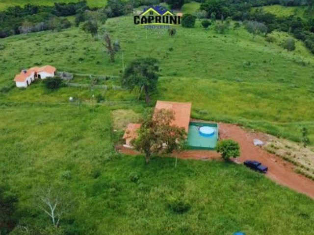 Sítio de 30.000m² com vista definitiva e estrutura completa em Passa Tempo/MG